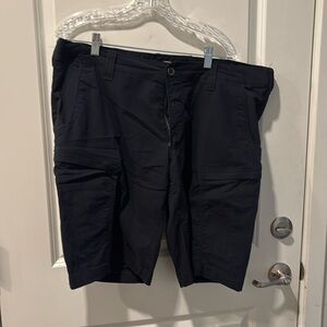 Tactical cargo shorts